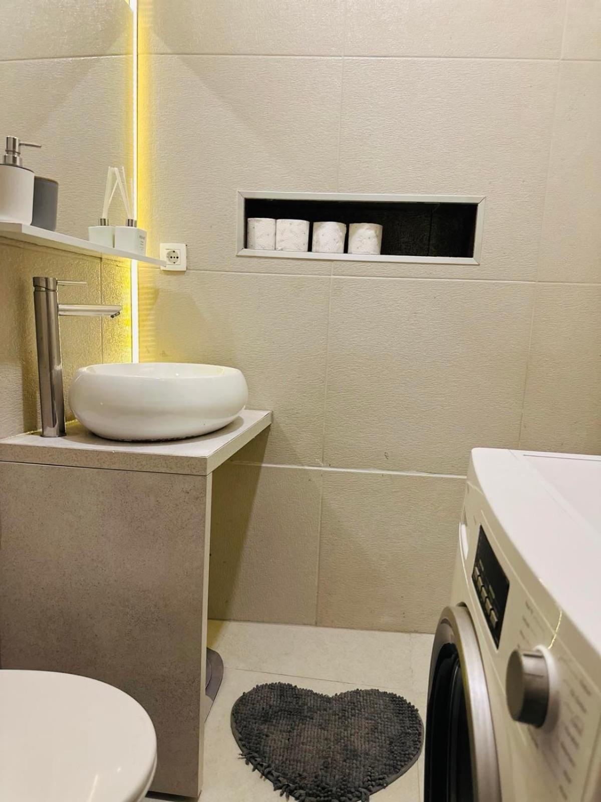 Apartment Saraj-Bosna Free Public Parking Szarajevó Kültér fotó