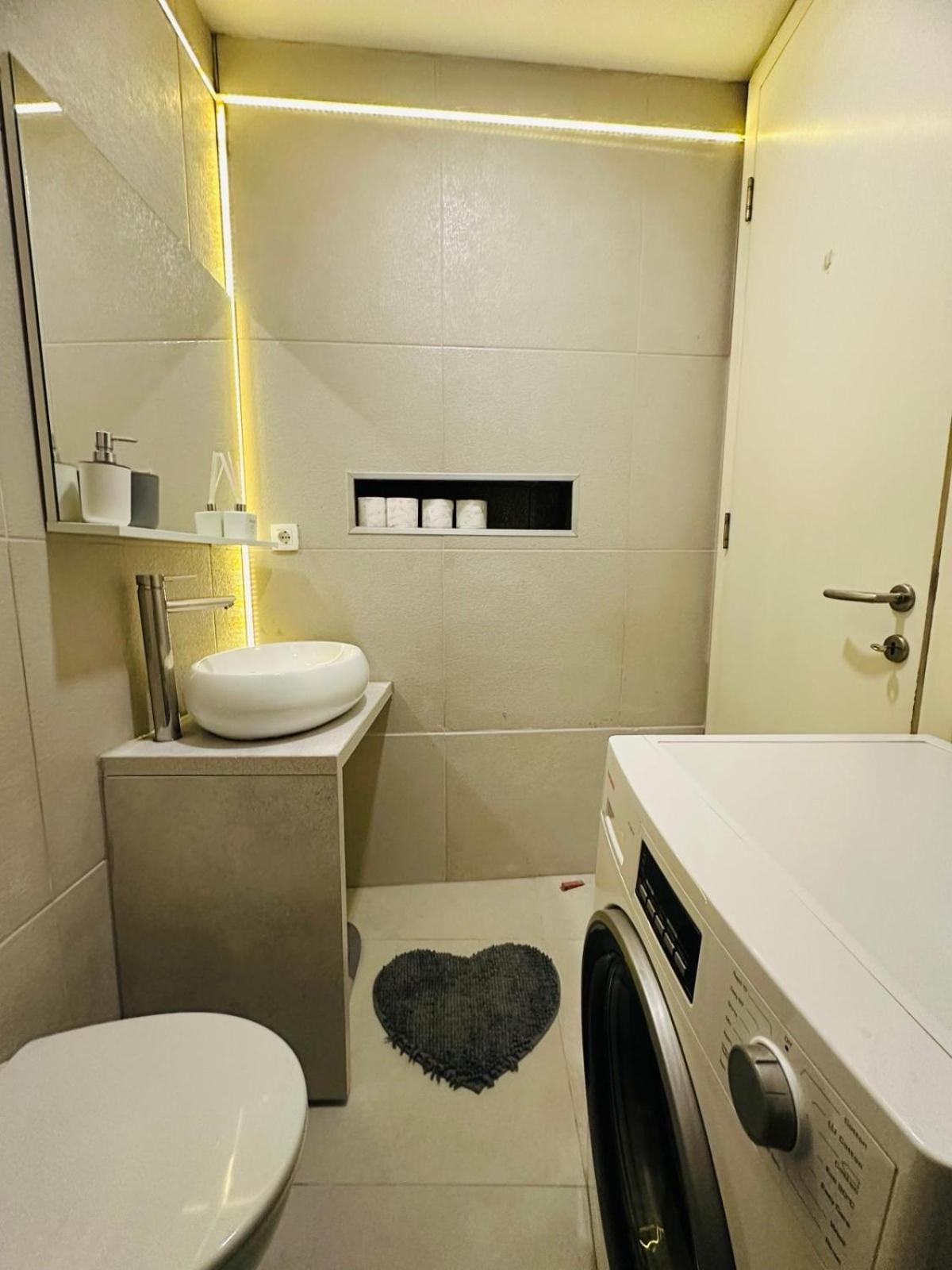 Apartment Saraj-Bosna Free Public Parking Szarajevó Kültér fotó